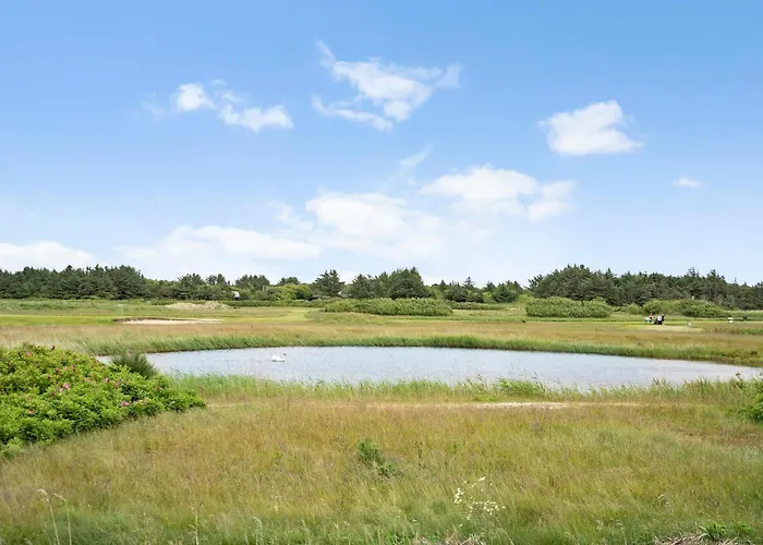 4 Bedroom Beautiful In بيت للعطل Ringkøbing